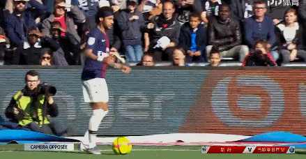 弗里克：我们不关注皇马，明天踢法兰克福的比赛才是最重要的