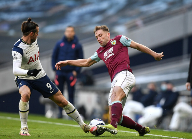 外媒预测瓦伦西亚vs莱万特首发：杜罗pk艾永！丹朱马在列（外媒前瞻瓦伦西亚VS莱万特首发：杜罗对决艾永，丹朱马名列其中）