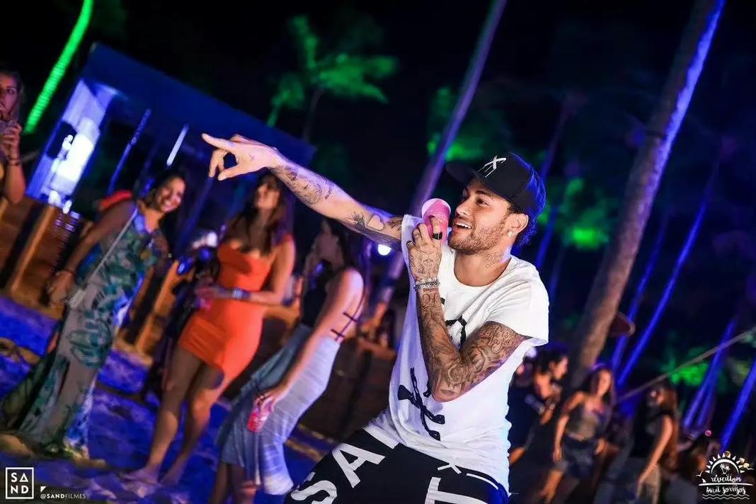 劳塔罗：我每天都为这件球衣付出很多，我为自己感到自豪