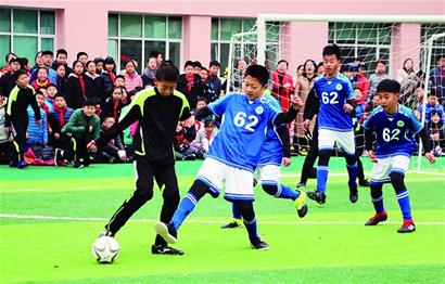 名宿哈桑：这代埃及球员欠缺运气，萨拉赫马尔穆什是破局关键（名宿哈桑：埃及这代球员运气不足，破局仍要靠萨拉赫与马尔穆什）