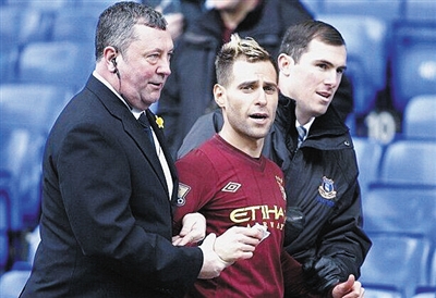 最新消息，国安争冠决定主帅去留，侯森重回首发河南大热不轻敌