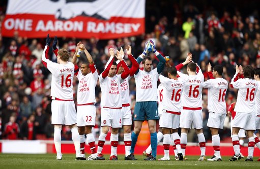 场均1.37分，执教至少10场欧冠的意大利教练中孔蒂成绩倒数第5（孔蒂欧冠场均1.37分，在执教10场以上的意大利教练中排名倒数第五）