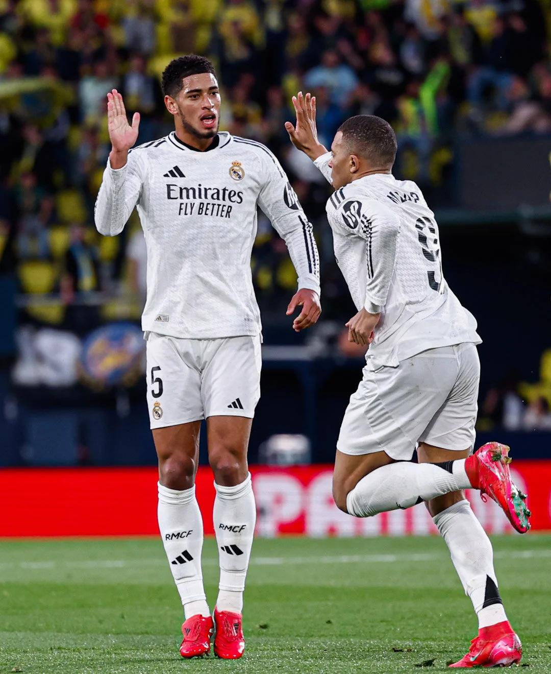 半场战报：本菲卡0-0勒沃库森，奥塔门迪中柱