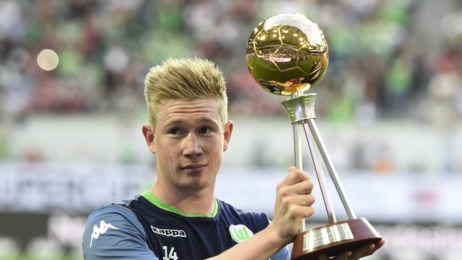 杜兰特关键三分，锁定比赛胜利