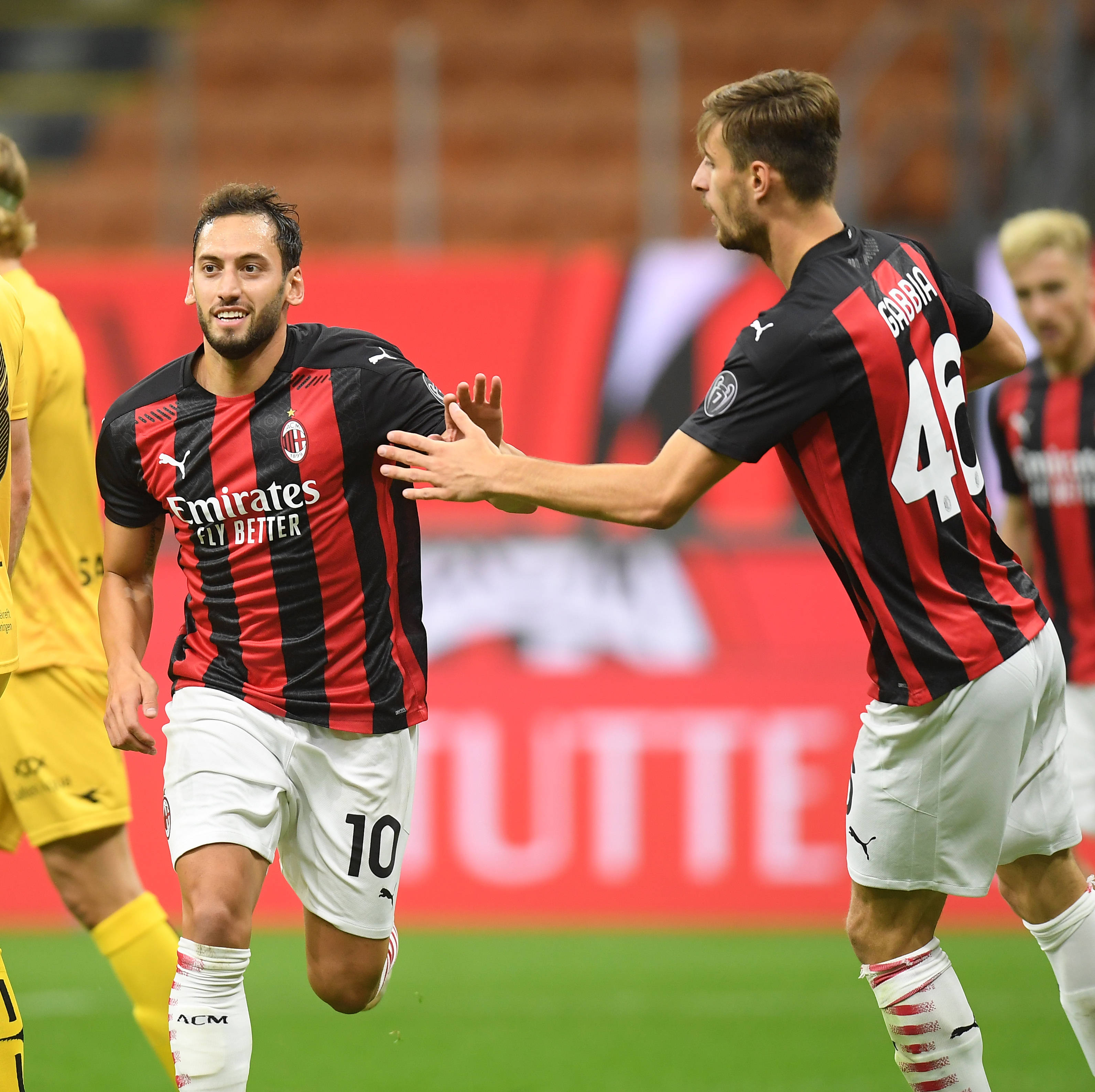 CBA俱乐部杯-奎因29分广东轻取广州 香港金牛胜同曦